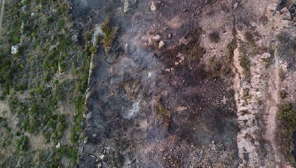 Fransa'nın Aude vilayetinde 13 bin hektarlık alanın kül olduğu yangınla mücadele sürüyor