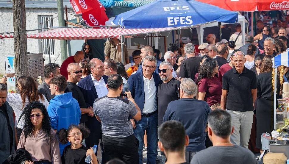 Cumhurbaşkanı adayı Tufan Erhürman’a festivallerde büyük ilgi