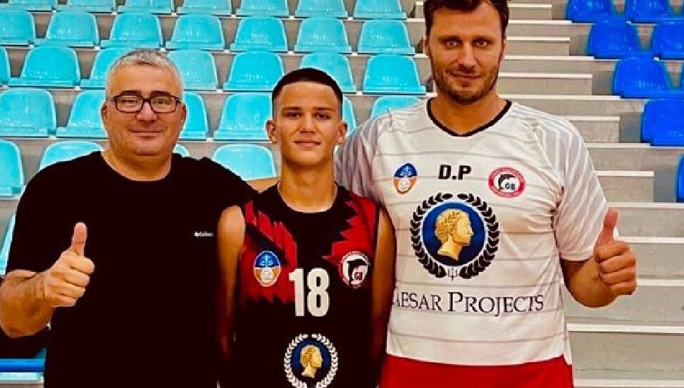 Larnakalı Genç Basketbolcu Denis Patapou, Dynamic Belgrad Kulübüne Transfer Oldu