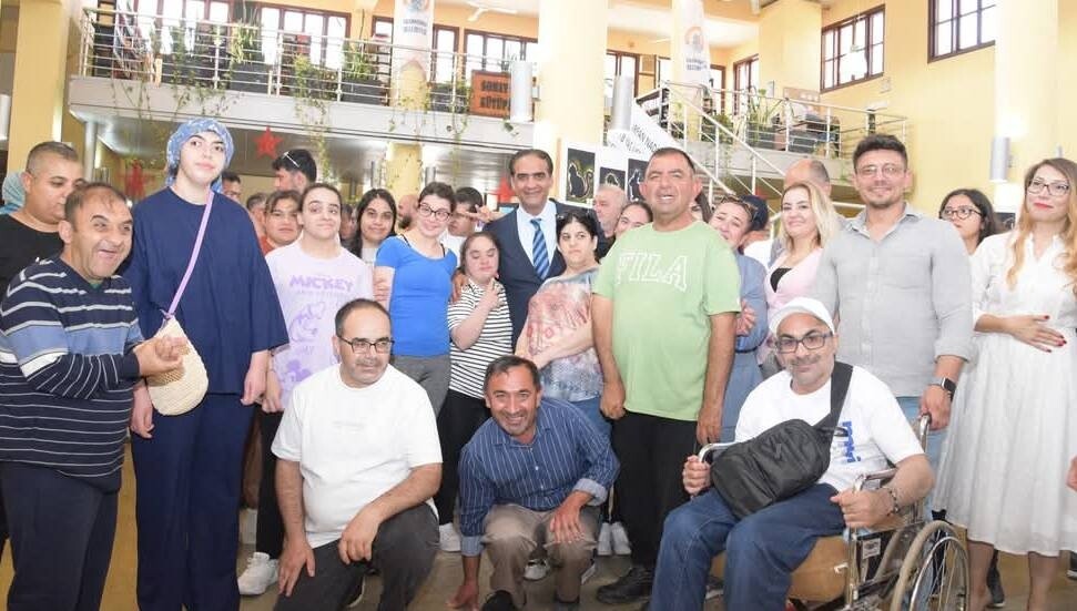 Sadık Gardiyanoğlu: Özel gereksinimli gençler bizim gözbebeğimiz