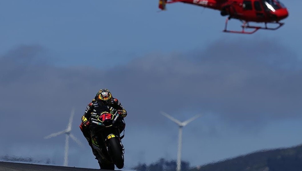 MotoGP'nin Hollanda etabındaki sprint yarışında Marco Bezzecchi birinci oldu