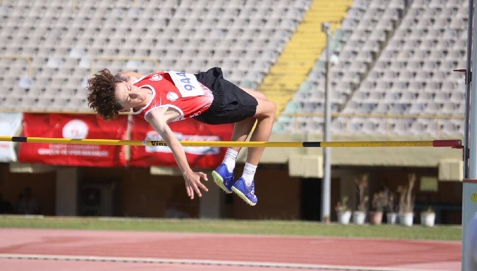 Erdinç İnçay Türkiye üçüncüsü!