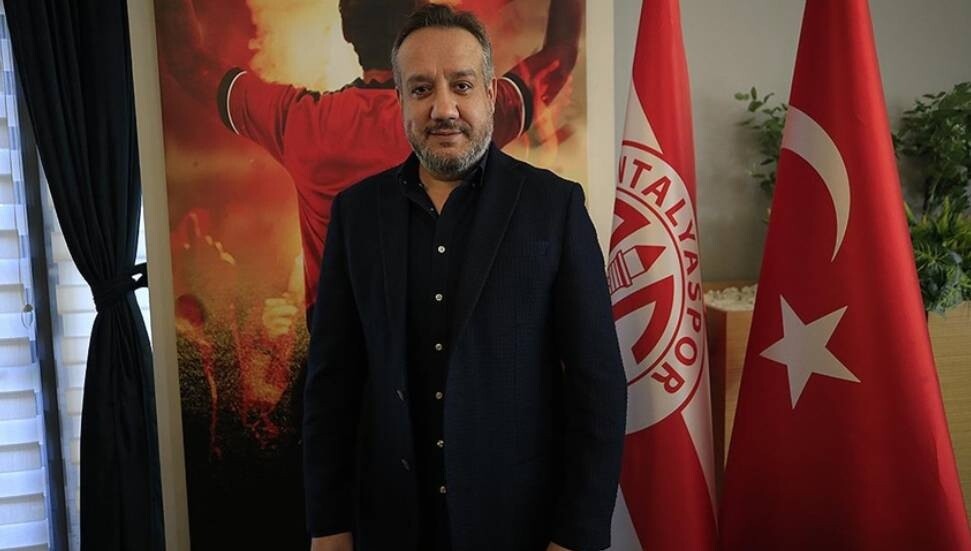Antalyaspor Başkanı Sinan Boztepe görevi bıraktığını açıkladı