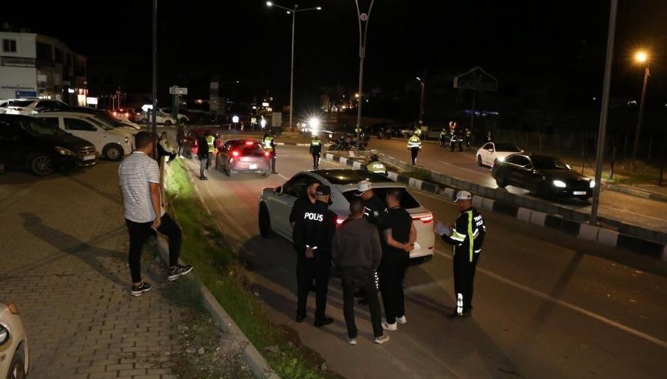 Ülke genelinde geniş çaplı denetim: Bin 414 kişiye yasal işlem, 46 tutuklama!