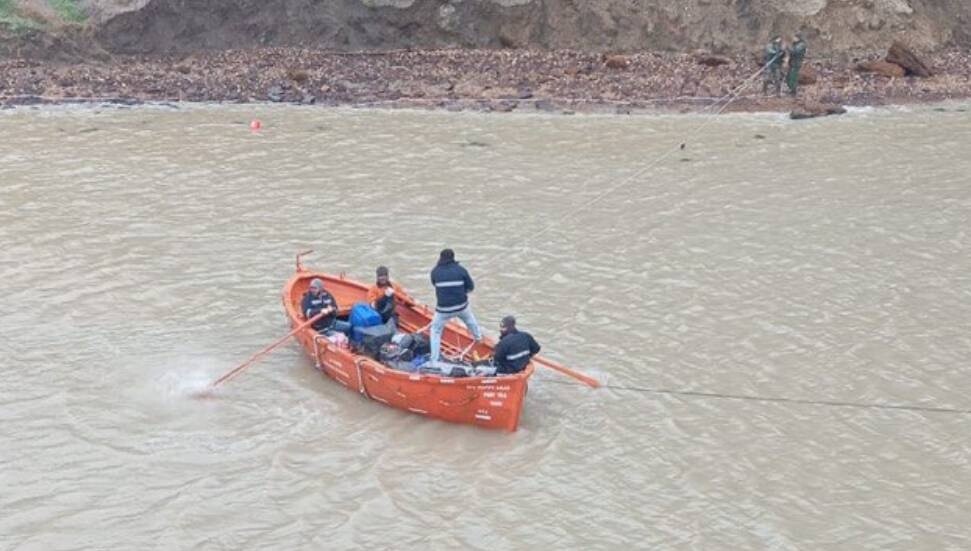 Türk gemisi Kerç Boğazı'nda karaya oturdu