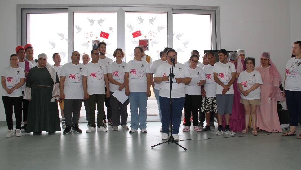 Engelsiz Yaşam Evi'nde 19 Mayıs kutlandı