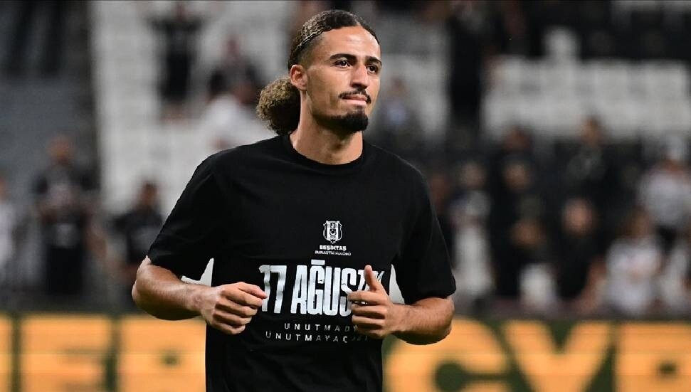 Beşiktaş&#039;ın yeni transferi Taylan Bulut, siyah-beyazlılarla şampiyonluğa ulaşmak istiyor