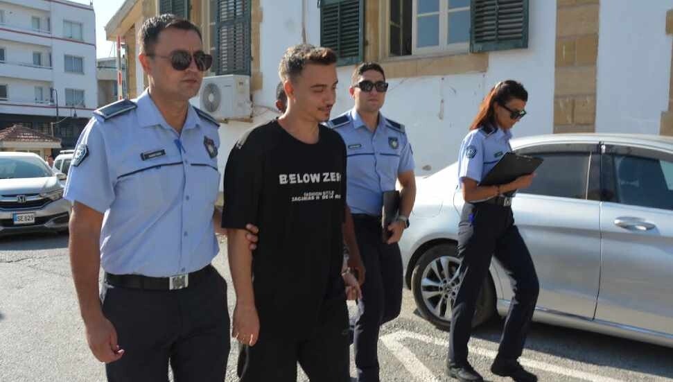 Arkadaşının parasını ve pasaportunu çaldı: Daha öncede aynı suçu işleyen şahıs cezaevine gönderildi