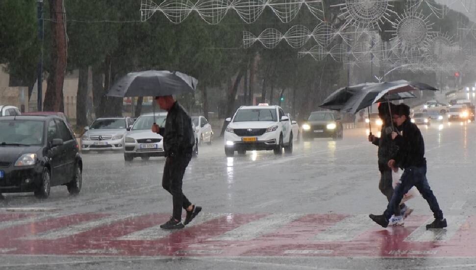 Balkanlar'da şiddetli yağışlar sellere neden oldu