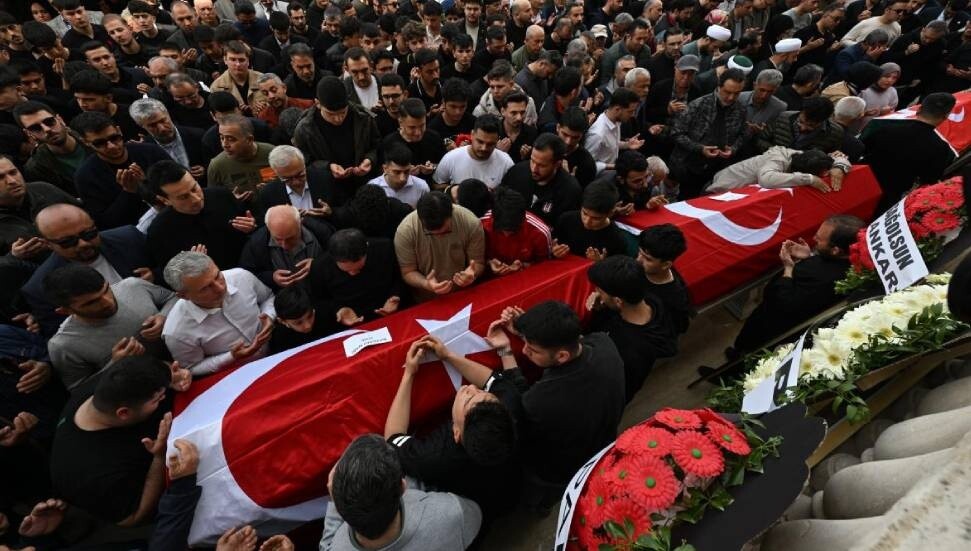 Türkiye evlatlarını uğurluyor