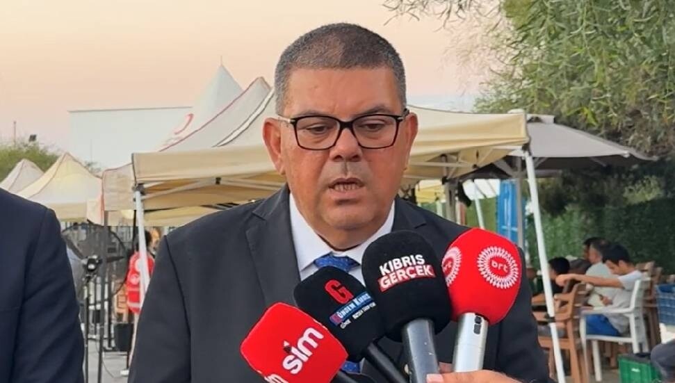 Özdemir Berova: Sayın Başbakan geminin çıkarılması için İstanbul ve Ankara’da temaslarda bulunuyor