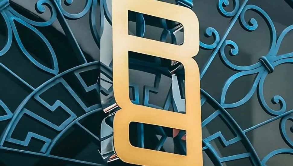 Range Rover, yeni logosunu tanıttı!