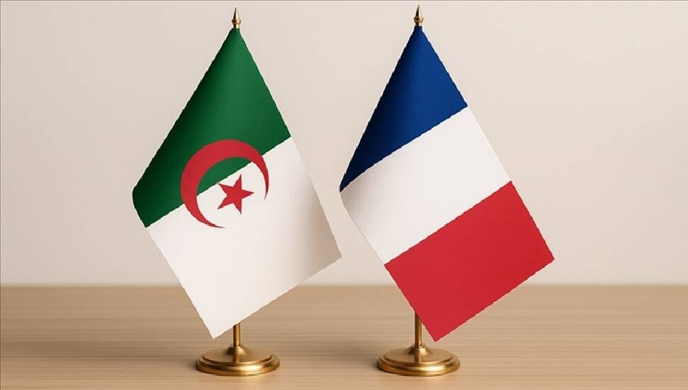 Cezayir: Fransa ile imzalanan diplomatik pasaport sahiplerine karşılıklı vize muafiyeti anlaşması iptal edildi