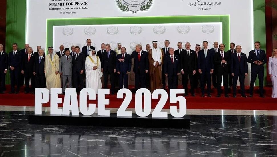 Mısır'daki Gazze zirvesinde imzalar atıldı