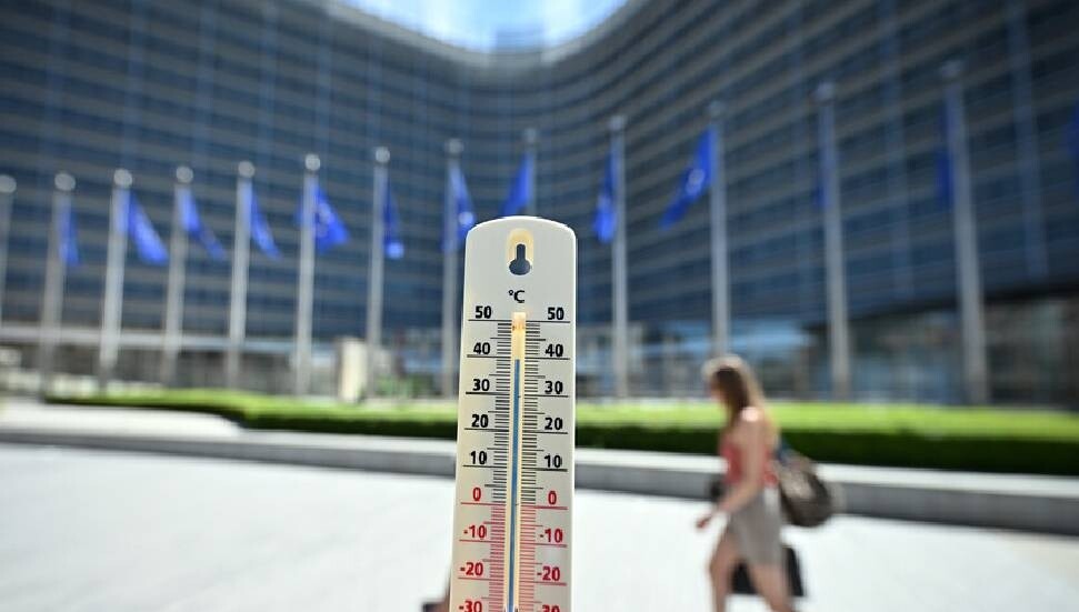Belçika'da aşırı sıcaklık ve şiddetli fırtına nedeniyle "turuncu alarm" verildi