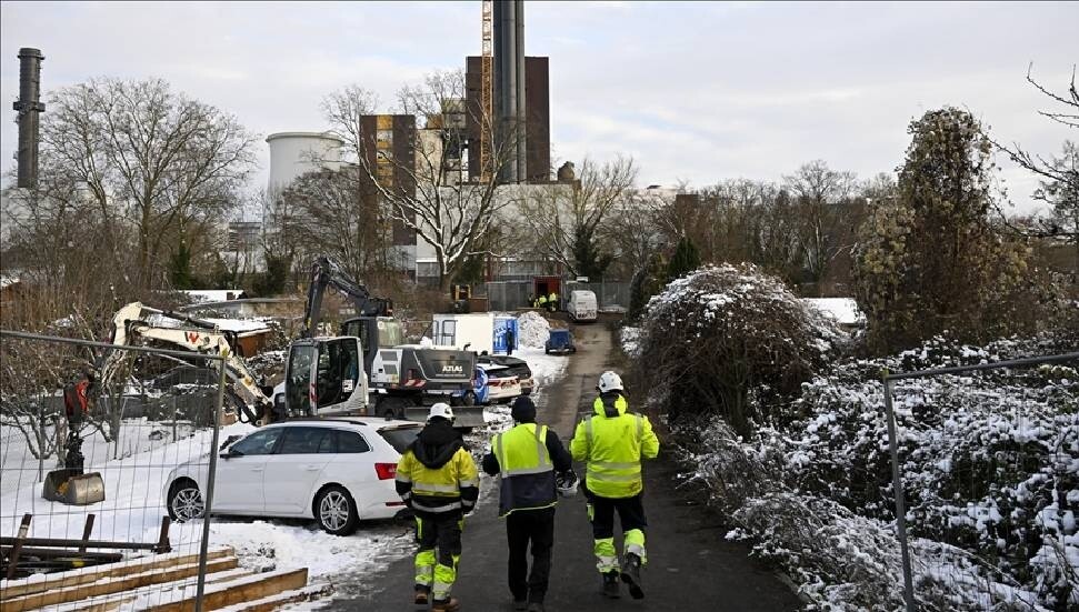 Berlin'de on binlerce haneye elektrik verilemiyor