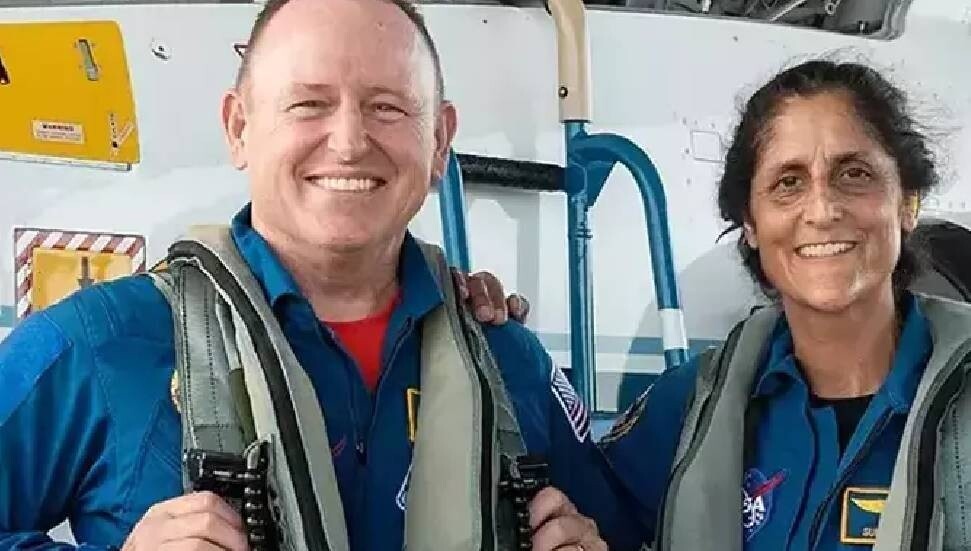 Uzayda mahsur kalan astronotların kaderi belirsiz