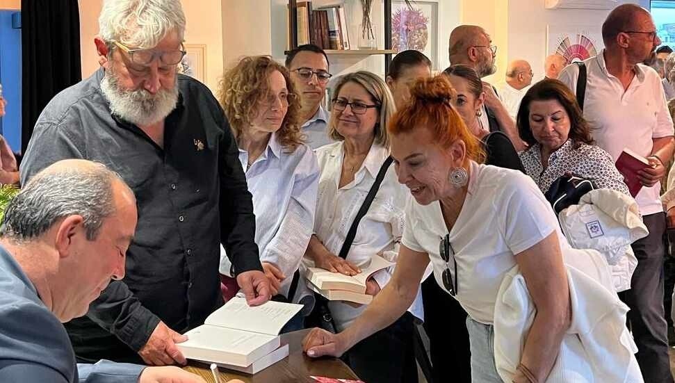 Başaran Düzgün’ün ikinci romanı Pembe Boyalı Oda'nın tanıtımı yapıldı