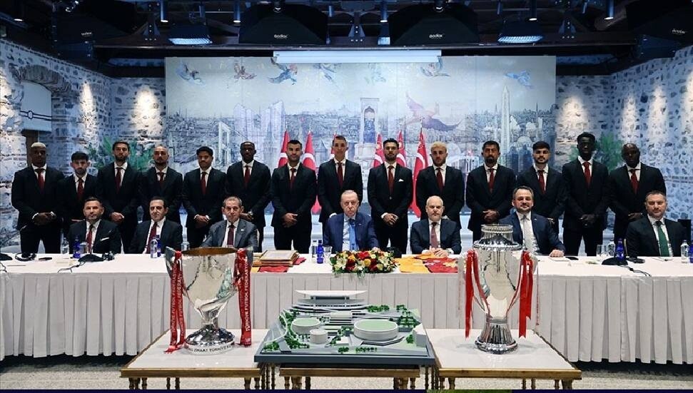 Erdoğan, Galatasaray'a Şampiyonlar Ligi'nde başarı diledi