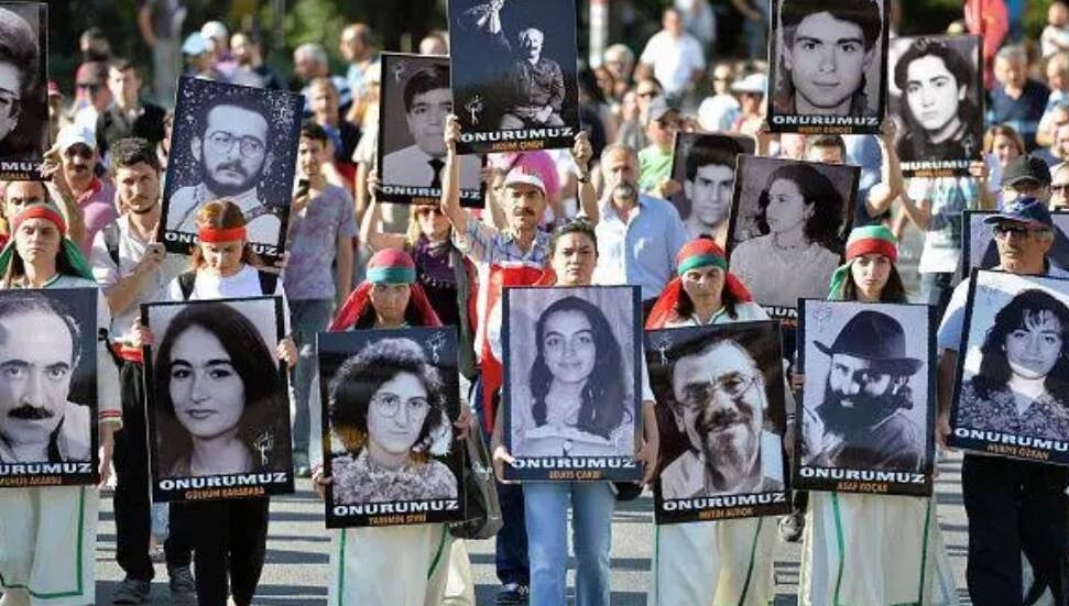 Madımak Katliamı'nın 32. yılı: 2 Temmuz 1993'te neler yaşandı?