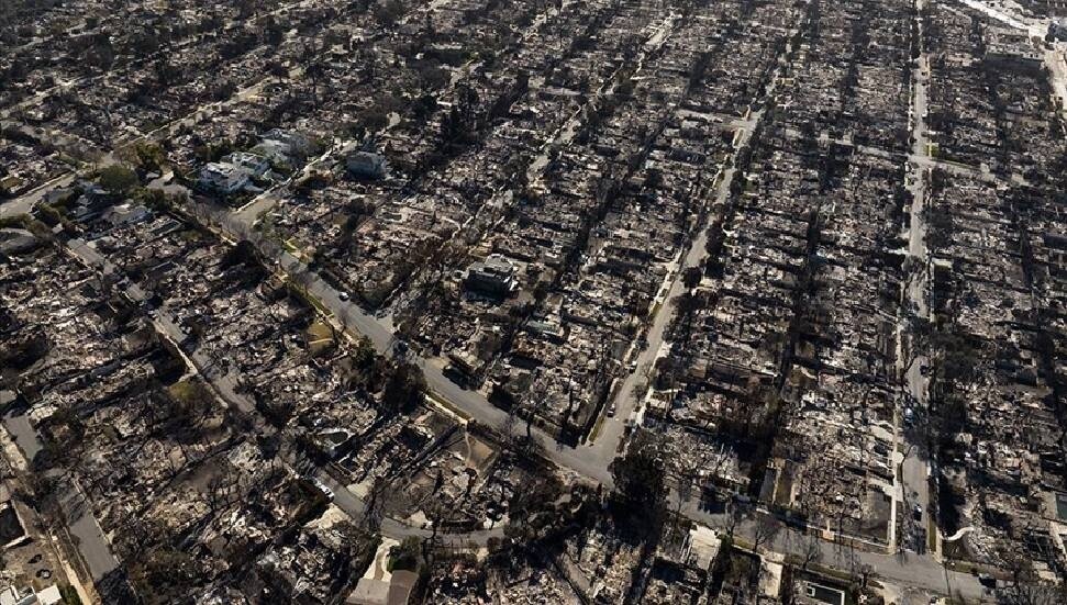 Los Angeles'taki yangınlarda, California'nın son 40 yıldaki en geniş kentsel alanı yandı
