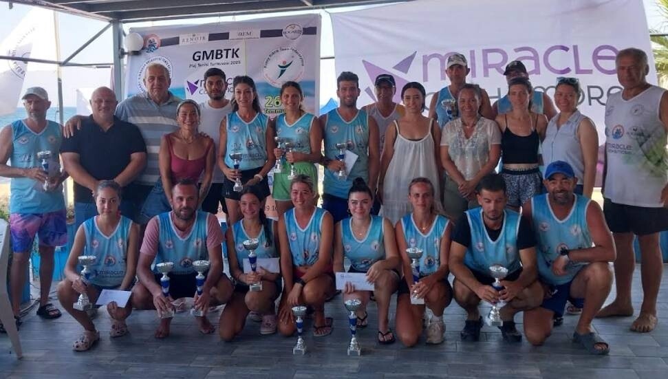 Sezonun ilk Plaj Tenis Turnuvası Kocareis’te tamamlandı