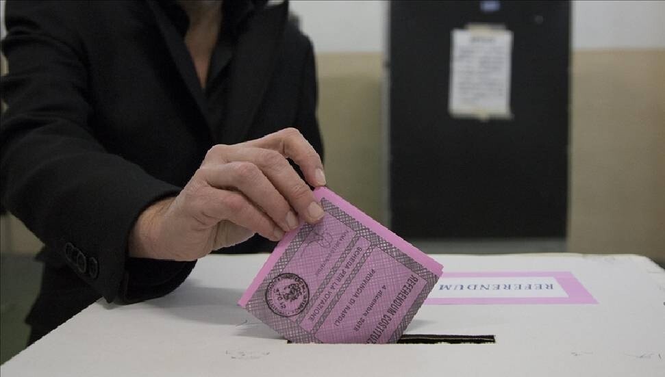 İtalya'da yargı reformuna yönelik referandumda oy kullanma işlemi başladı