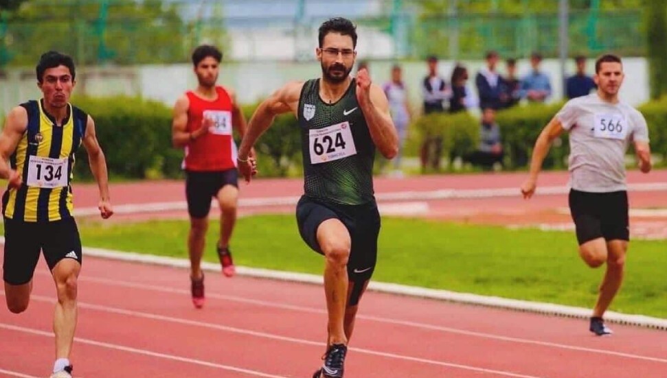 Milli atlet Yiğitcan Hekimoğlu Bursa'da sezona ikincilikle başladı