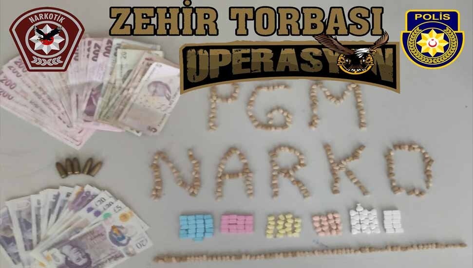 Zehir Torbası Operasyonu’nda yüzlerce hap, canlı mermiler ve nakit para ele geçirildi!