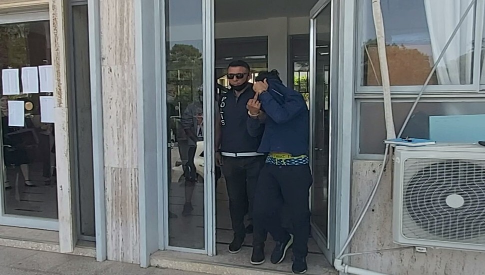 Ürdünlü öğrenci eski kız arkadaşına yapmadığını bırakmadı