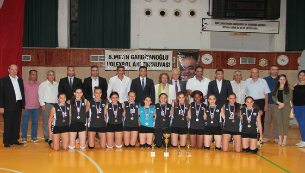 Metin Gardiyanoğlu Voleybol Anı Turnuvası'nın galibi Çamlık Spor