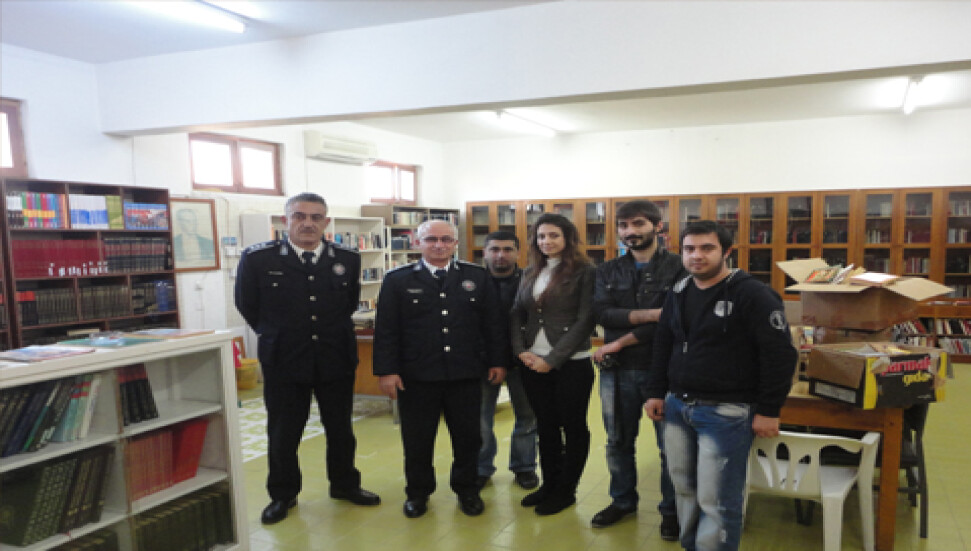 YDÜ'den cezaevine uzanan eller; "Oku Okut"