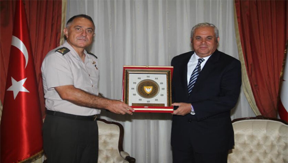 Başbakan Yorgancıoğlu, görev süreleri tamamlanan komutanları kabul etti