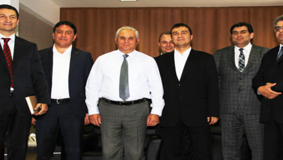 Yorgancıoğlu, Gaziantep Özkaya Holding Gürteks İplik Sanayi ve Ticaret A.Ş heyetini kabul etti