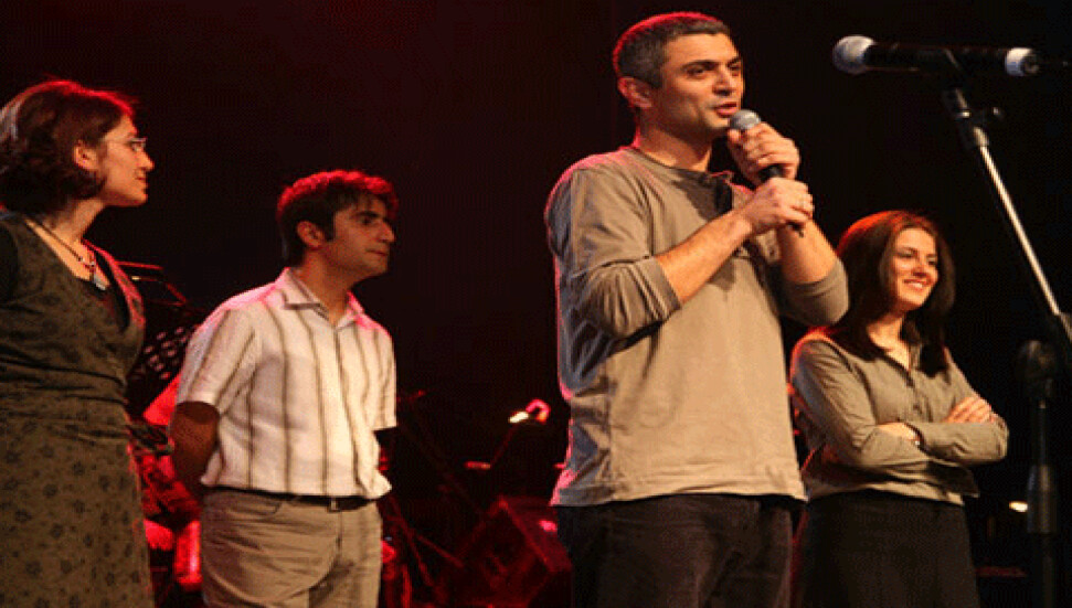 Konser bileti sattıkları için hapis cezası aldılar