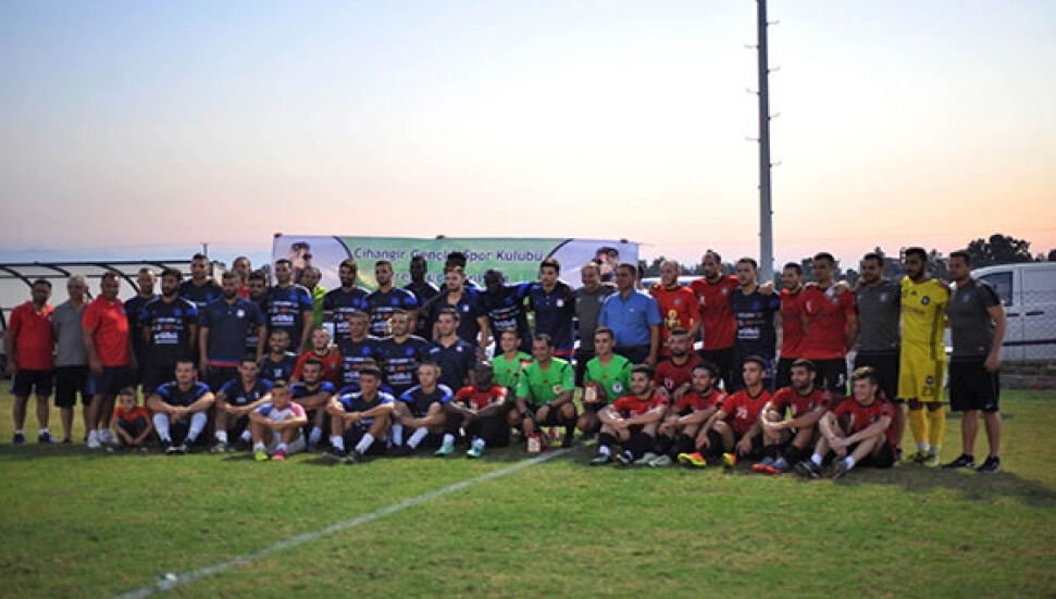 Eşref Yücel anı maçında Cihangir-Yenicami karşılaştı. Yenicami, Cihangir karşısında galibiyet elde etti