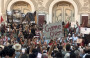 Tunus'ta Cumhuriyet'in 69'uncu yılında yönetim protesto edildi