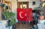Gazcıoğlu, Barış Harekatı'nda Mehmetçiğin kullandığı Türk bayrağını sandığında 36 yıldır saklıyor