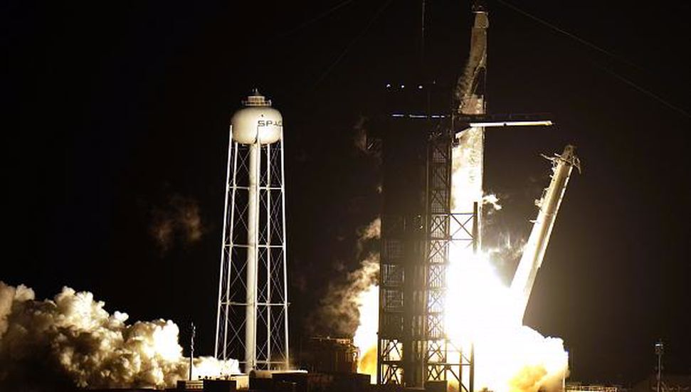 “Οι αστροναύτες που ξεκίνησαν στο διάστημα με το όχημα SpaceX” μένουν στο διάστημα “