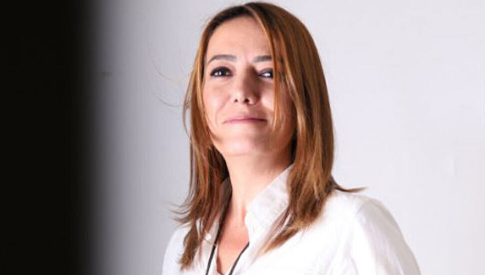 Η Aisha Ali από δημοσιογράφους για την έρευνα που ξεκίνησε στην Τουρκία