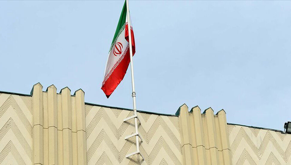 Πολεμική «κυρώσεις» μεταξύ κυβερνητικής και κρατικής τηλεόρασης στο Ιράν