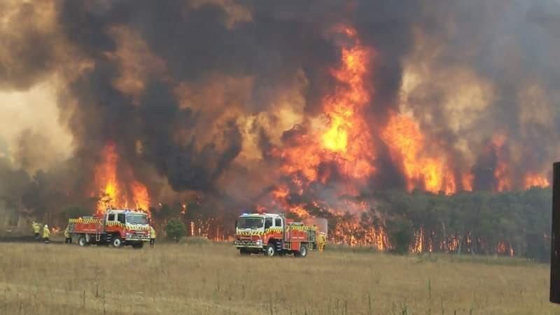 Οι δασικές πυρκαγιές στη Δυτική Αυστραλία δεν τέθηκαν υπό έλεγχο