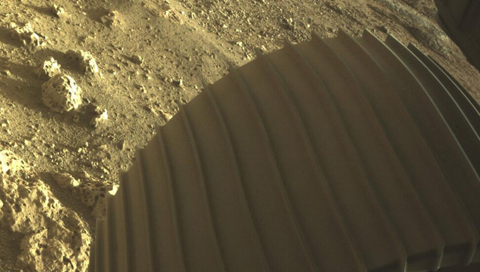 Η NASA δημοσιεύει κοντινές φωτογραφίες του Άρη από το Perseverance