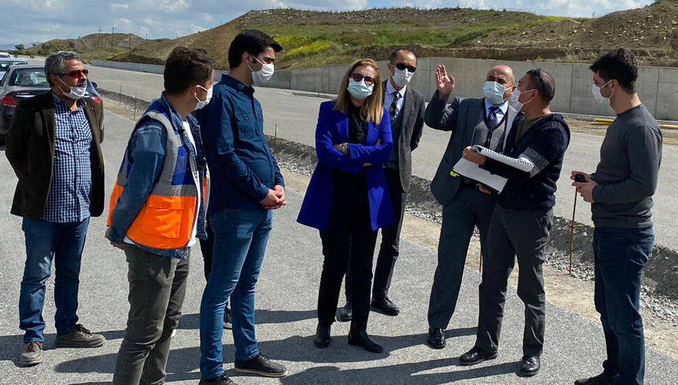 Ο επίσημος Canaltay πραγματοποίησε έρευνα με τον Πρέσβη Başçeri σχετικά με τους δρόμους