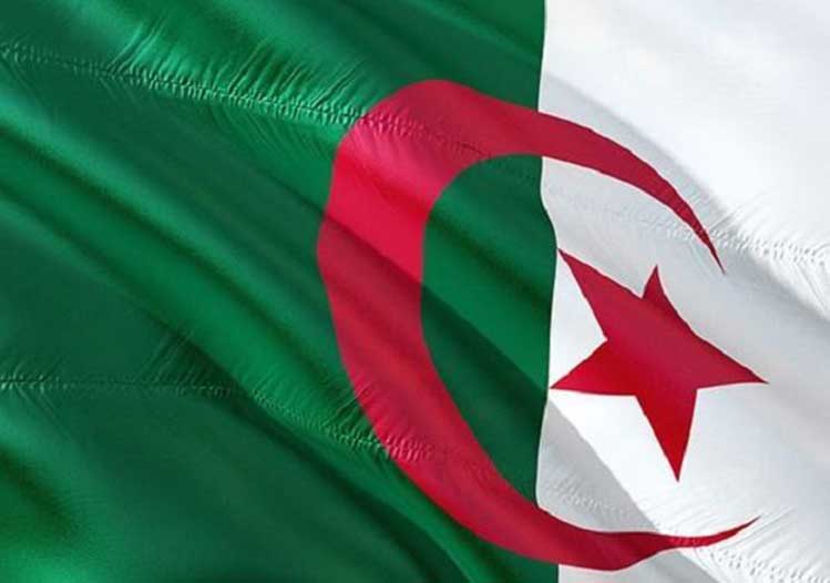 Η Αλγερία ζήτησε για άλλη μια φορά από τη Γαλλία να αναγνωρίσει επίσημα τα «αποικιακά εγκλήματα».