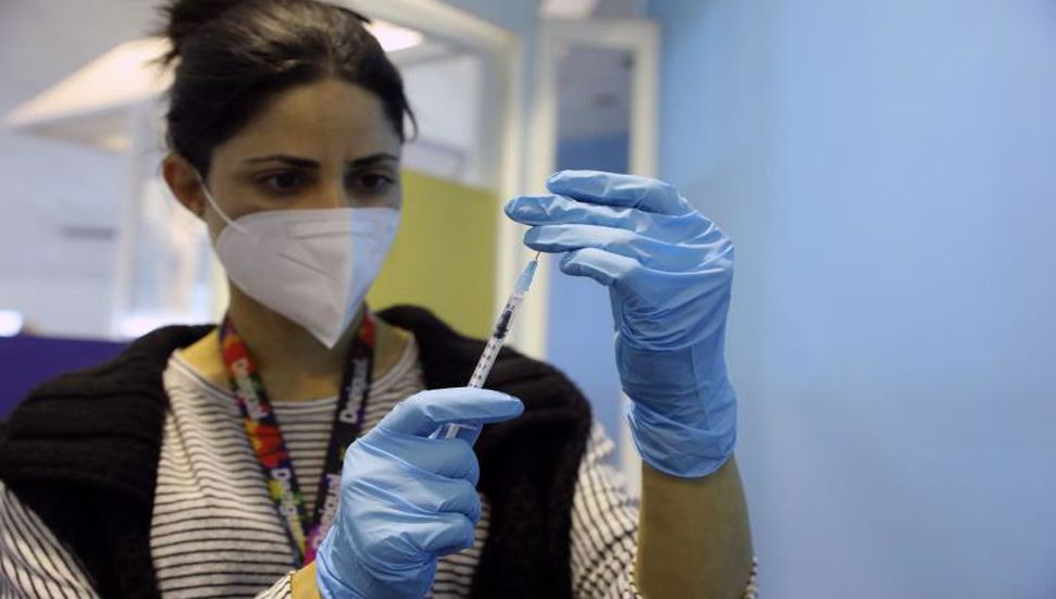 Η πύλη εμβολιασμού για άτομα ηλικίας 49-50 ετών στα νότια της Κύπρου ανοίγει την Τετάρτη
