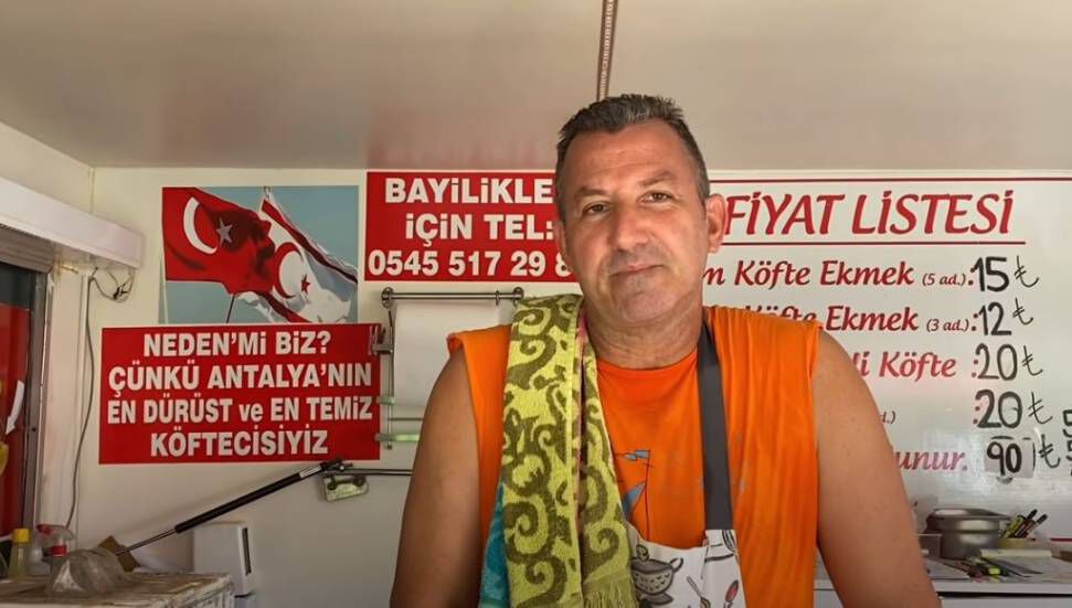 Ο διάσημος κατασκευαστής κεφτών της Αττάλειας, Kıbrıslı Orçun Şahinoğlu …