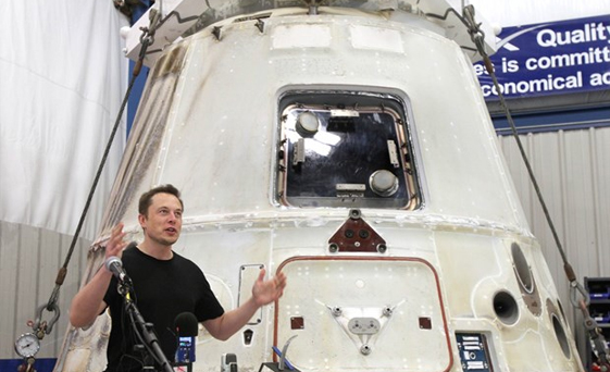 Ο Elon Musk είπε ότι δεν είδε στοιχεία για εξωγήινους