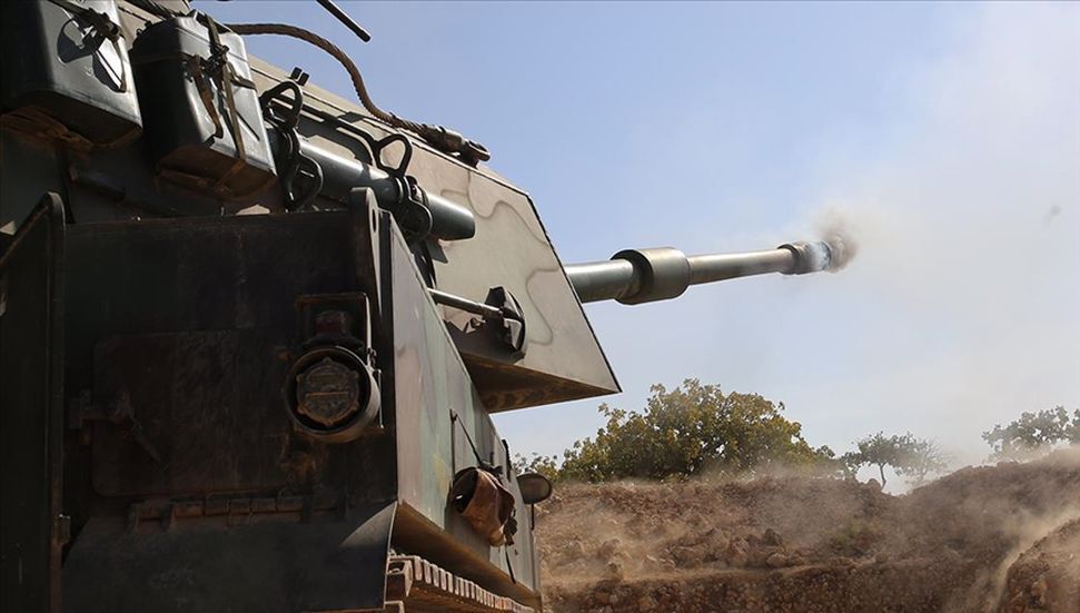 Πυραύλους από τρομοκράτες συνετρίβησαν σε ένα χωριό στο Χακάρι