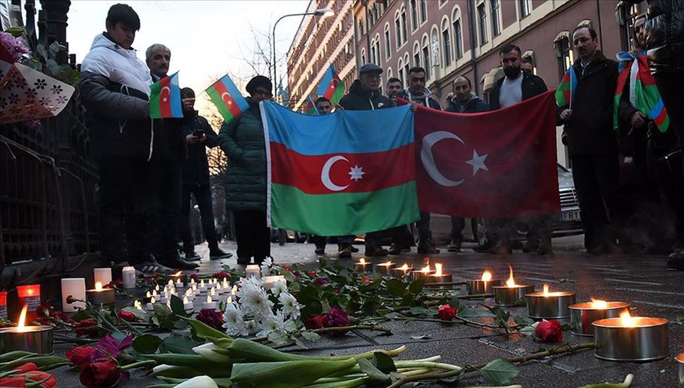 Τελετή μνήμης για τους Αζερμπαϊτζάν που μαρτύρησαν οι Αρμένιοι στρατιώτες